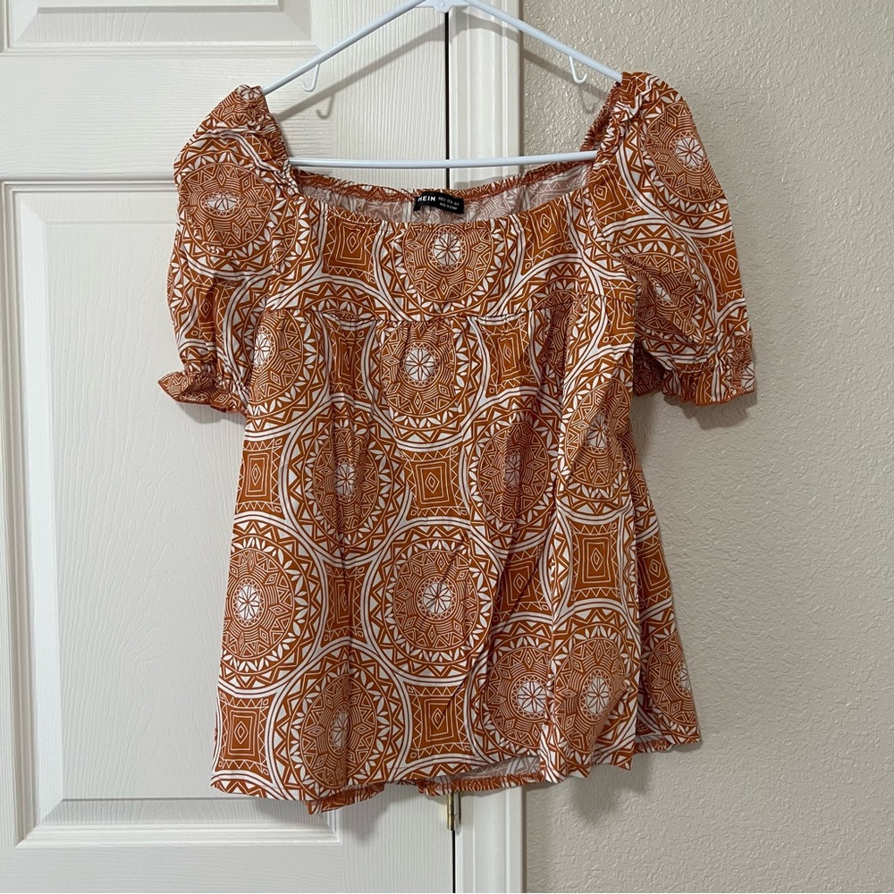 SHEIN Women’s Bohemian Orange Patterned Square Neck Top - Small